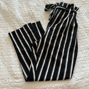 H&M Black and Green Stripe Paper bag Pants, size 10 (NWT!) ✨